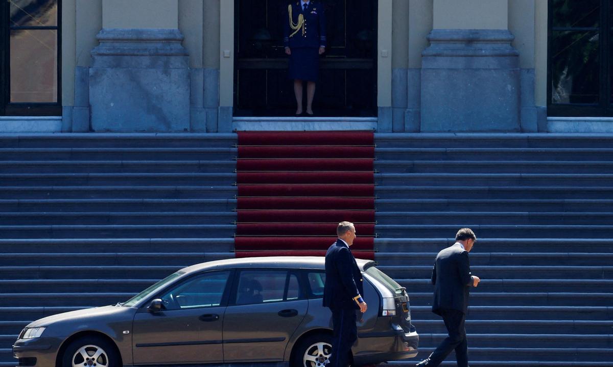 Rutte berät nach Bruch der Regierung mit König