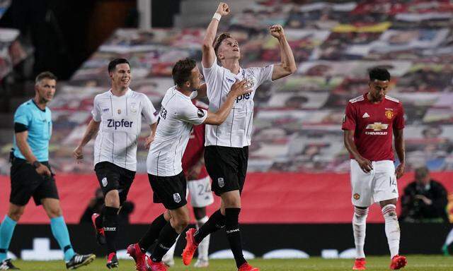 Philipp Wiesinger of Lask Linz celebrates scoring the first goal during the UEFA Europa League match at Old Trafford, M