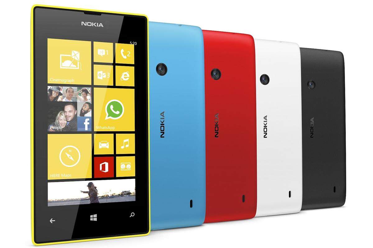 Nokia zeigt, dass es noch billiger geht. Im Vergleich zum 720er verzichtet der kleinere Windows-Phone-Bruder auf den Blitz, der Akku ist um einiges schwächer, dafür soll auch hier die Fotoqualität sehr gut sein.