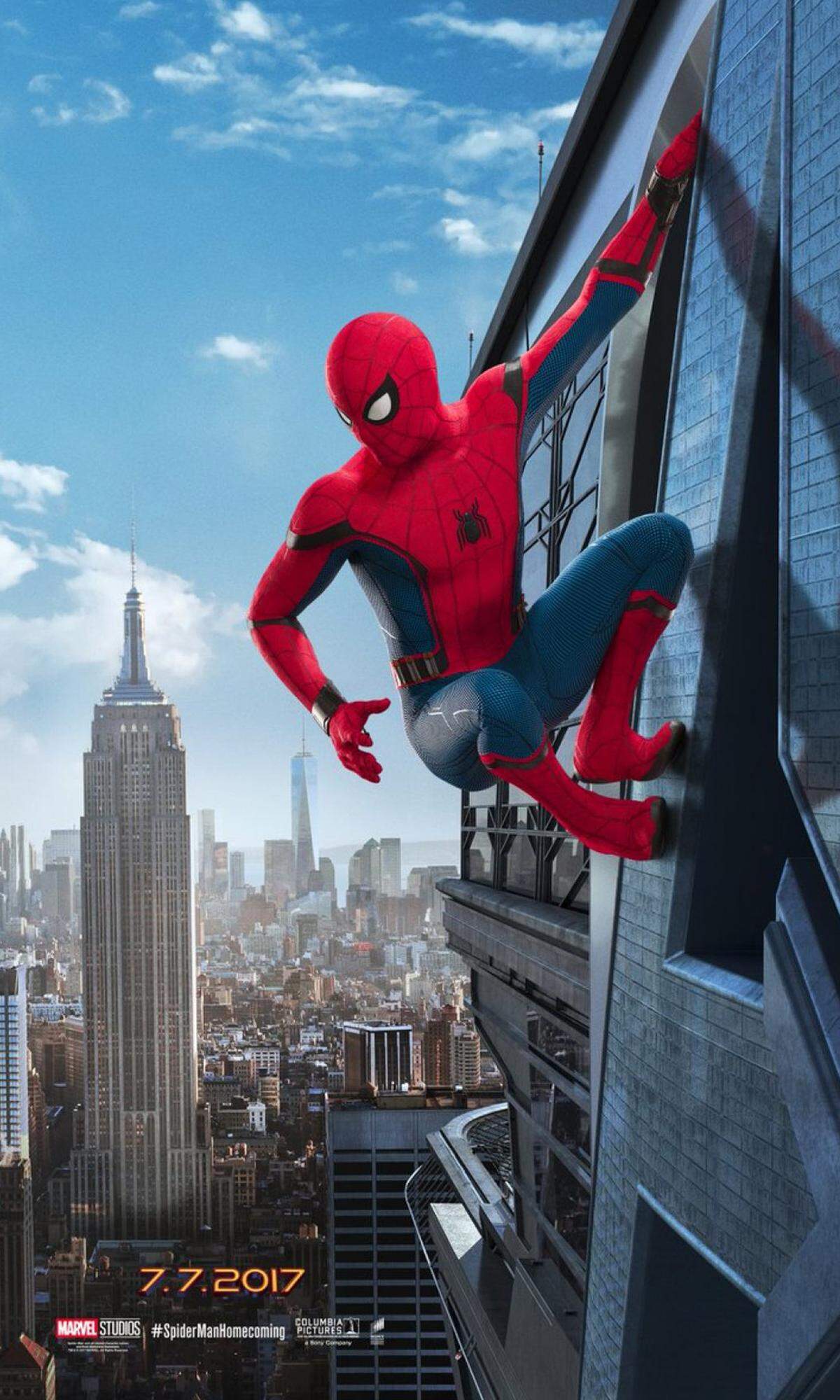 Reboots stehen in Hollywood nach wie vor hoch im Kurs. Es ist trotzdem frappant, dass es nun einen weiteren Spider-Man-Neustart gibt: Die letzte Neuverfilmung liegt erst wenige Jahre zurück. Marc Webbs Filme (2012, 2014), vor allem Teil 2, konnten nicht allzu überzeugen. Zuvor lieferte Sam Raimi zu 2/3 eine gute Spinnenmann-Trilogie (2002 - 2007) ab. Nun folgt "Spider-Man: Homecoming" (Regie: Jon Watts; Kinostart: 14. Juli), der erste Solofilm der "Spinne" im Marvel Universum. Doch alles der Reihe nach: Text: mtp