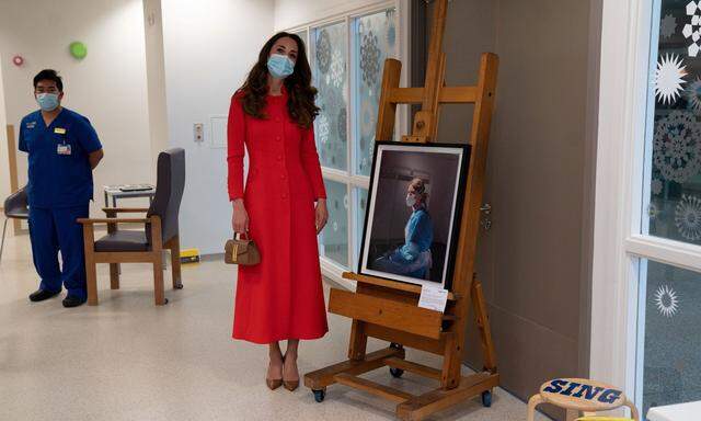 Die Herzogin bei einem Besuch im Royal London Hospital