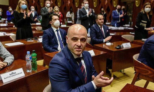 Mazedoniens neuer Premier Dimitar Kovačevski wurde vom Parlament bestätigt.