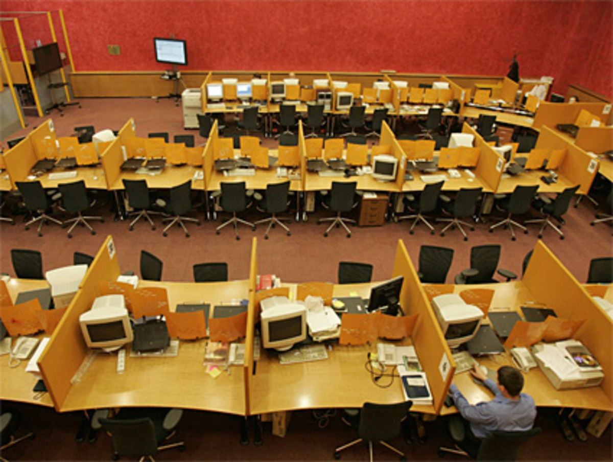 Für Streitpartner Russland kann das bessere Abschneiden im Börsevergleich nur ein geringer Trost sein.2008 war das Jahr, in dem die russischen Oligarchen entzaubert wurden. Am RTS-Index konnte Russlands Elite fast stündlich mitverfolgen, wie sich ihr Reichtum verminderte.Auch das Aussetzen des Handels an der Moskauer Börse änderte daran nichts.