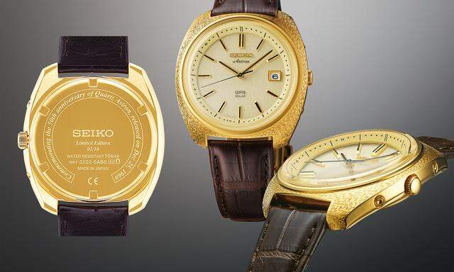 Ungewöhnliche Kombination. In der gelbgoldenen Seiko „GPS Solar Astron Limited Edition“ tickt ein Solar-Quarzwerk. Der Gehäuseboden ist graviert.