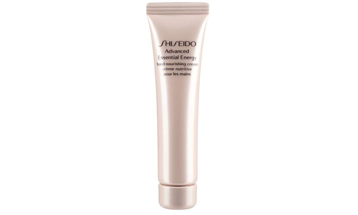 „Advanced Essential Energy Cream“ von Shiseido mit antioxidativem Kirschblattextrakt, 100 ml um 32 Euro.