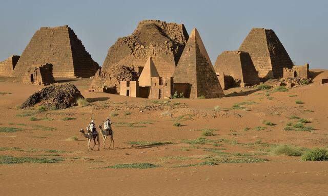  Nubische Pyramiden haben zumeist einen steileren Neigungswinkel. 