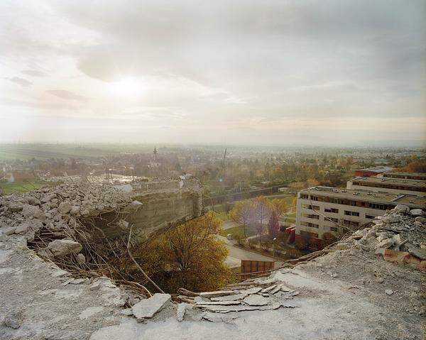 AUA-Gebäude, Oberlaa 470 Wohnungen kommen insgesamt auf dieses Gelände, davon sollen 120 Gemeindewohnungen sein.