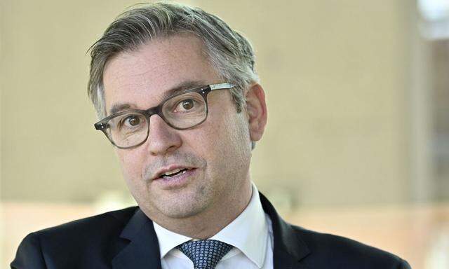 Finanzminister Magnus Brunner (ÖVP) bezeichnet in einem Interview die Abschaffung der Kapitalertragssteuer auf Wertpapiere als "ganz wichtigen Schwerpunkt für dieses Jahr". 