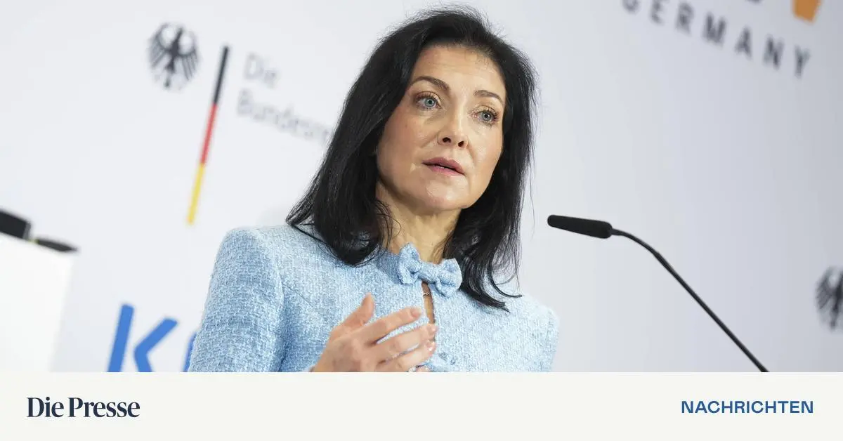 Mit-Ex-Kanzler-Kurz-in-Tirol-Brosch-re-bringt-deutsche-Ministerin-in-Bedr-ngnis