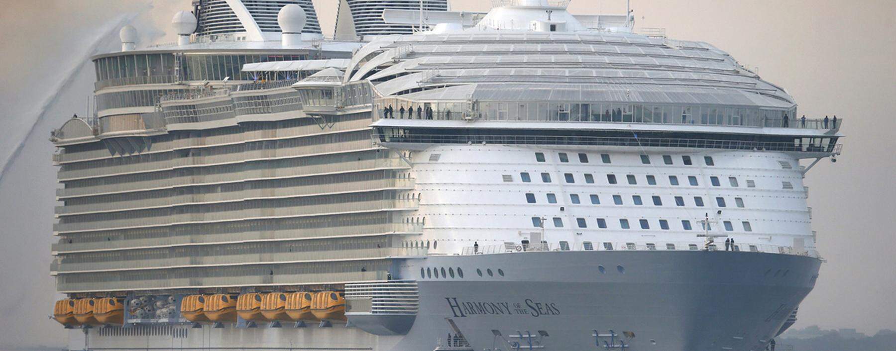 The worlds largest cruise ship, the 361 metres long, Harmony of the Seas, arrives in port for the first time, in Southampton