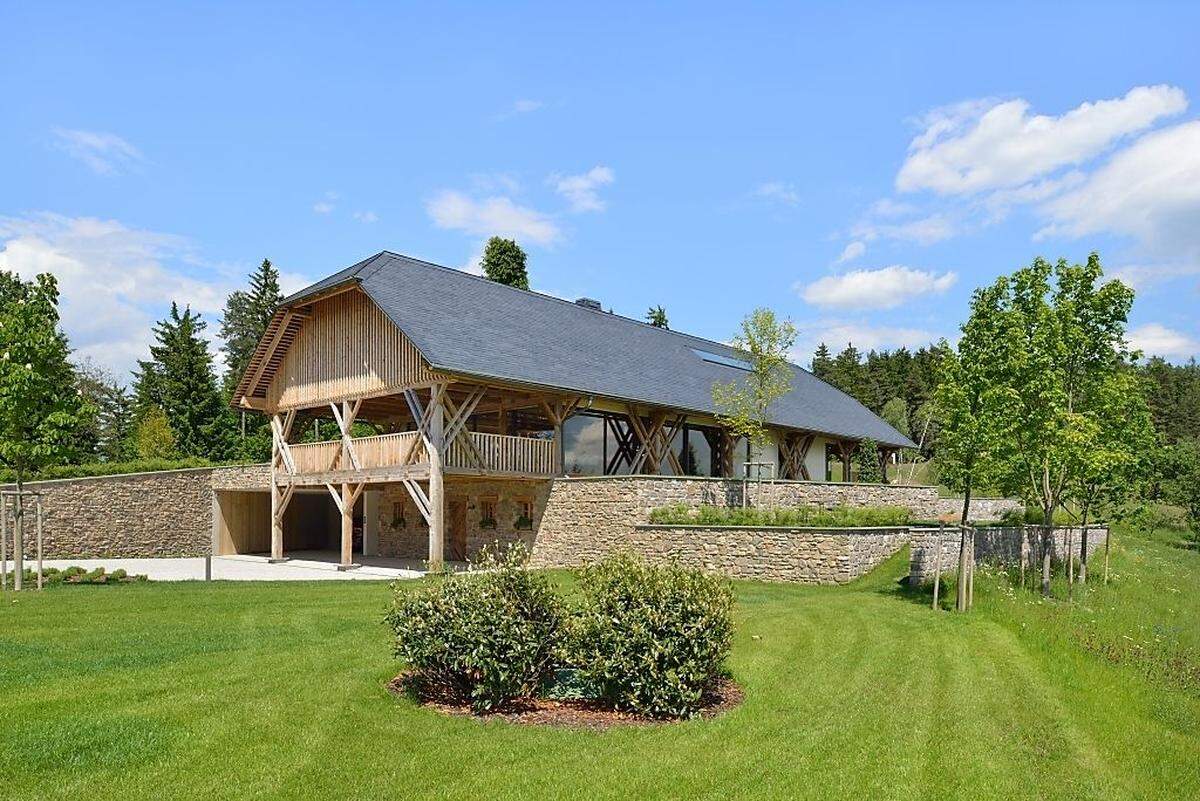 In der Kategorie Einfamilienhäuser gewann der "Pavilion im Heustadl" in Slowenien.