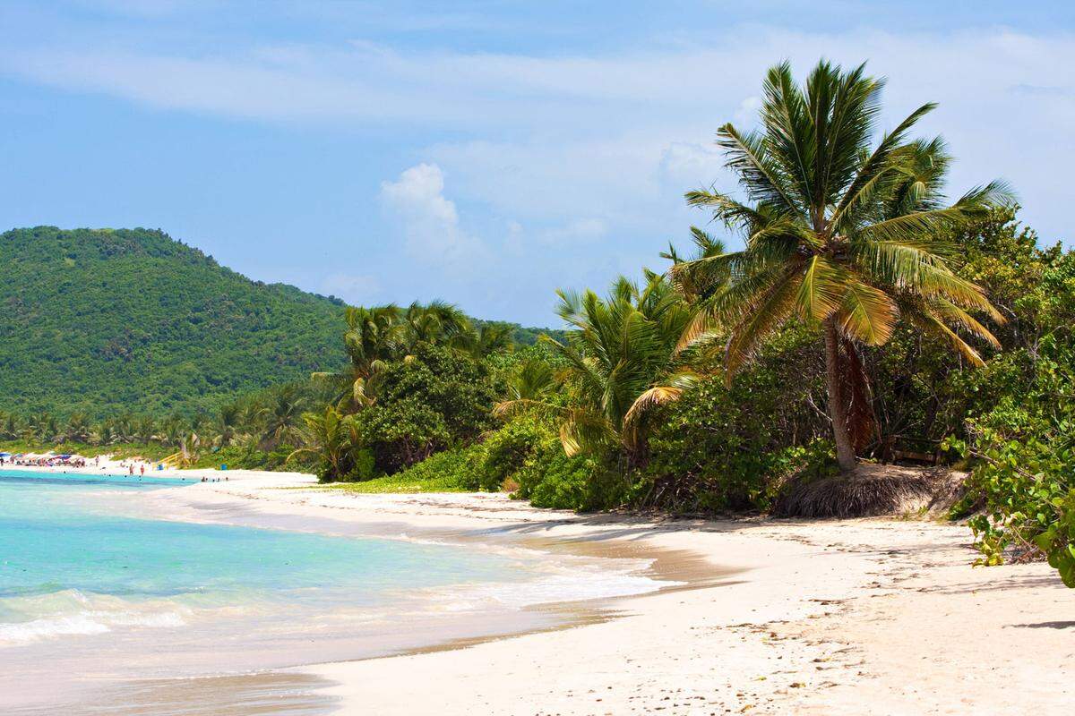 Beinahe unberührt liegt der Flamenco Beach auf der karibischen Insel Culebra östlich von Puerto Rico.