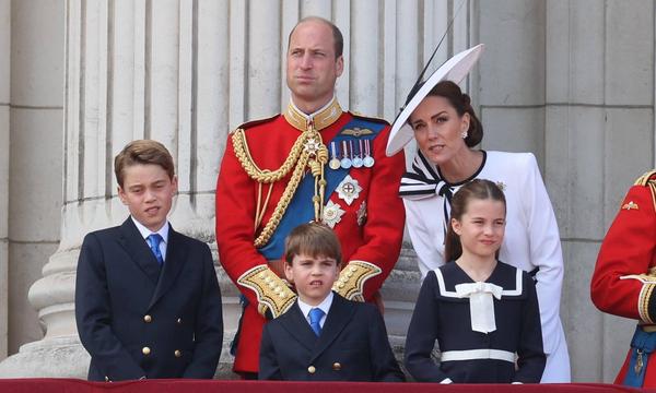 Prinz William und seine Frau Kate haben Englands Fußball-Nationalmannschaft viel Erfolg für das EM-Endspiel am Sonntag gegen Spanien gewünscht. (Archivbild)