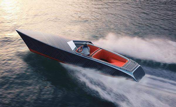 Die neue Motoryacht des französischen Industriedesigners verfügt über zwei Kabinen und bietet Platz für sechs bis acht Passagiere. Ihr größtes Manko: es gibt noch keine. "Zebra" wartet noch auf einen finanzstarken Seefahrer, der es in Auftrag gibt.