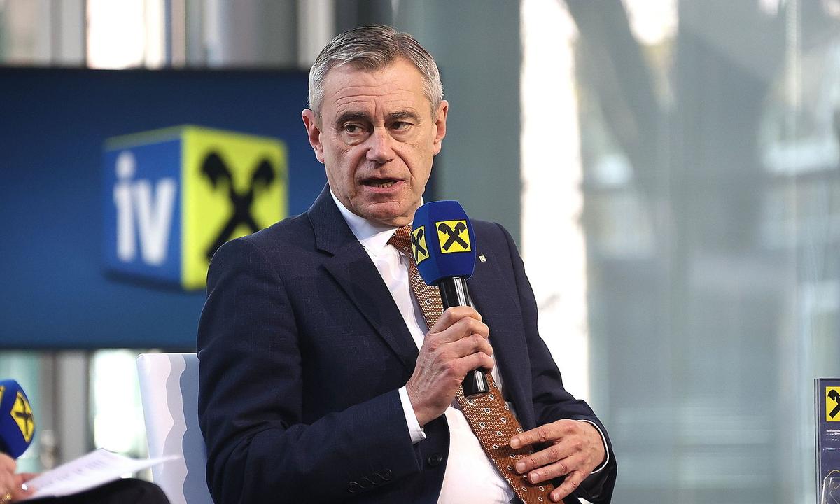 Heinrich Schaller, Generaldirektor der Raiffeisenlandesbank Oberösterreich