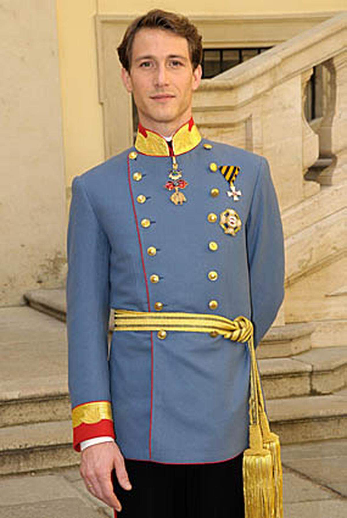 Ihr Ehemann Kaiser Franz Joseph wird von David Rott verkörpert.