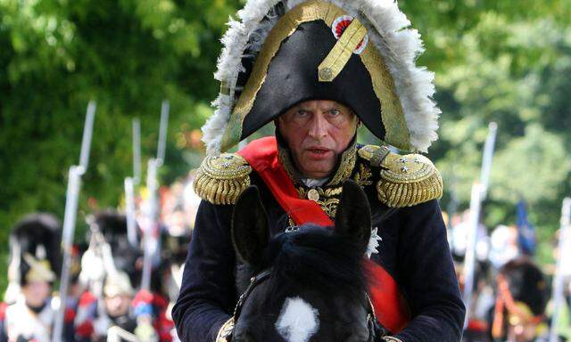 Napoleon-Verehrer und mutmaßlicher Mörder: Oleg Sokolow (hier ein Archivbild von 2012) in seiner Lieblingsrolle beim Nachstellen der Schlacht bei Borodino von 1812.