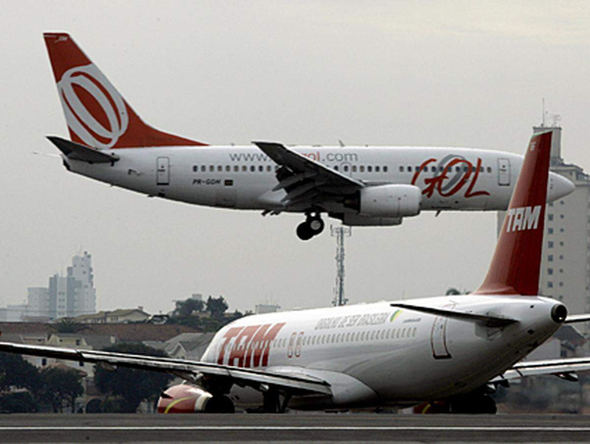 Danach folgt die taiwanesische Fluggesellschaft China Airlines mit der Sicherheitsrate 1,361, die ihren letzten schweren Unfall 1994 hatte (262 Tote), die brasilianische GOL Transporteos Aereos (1,488), deren letzter schwerer Unfall 2006 geschah (155 Tote), und die brasilianische TAM Linheas Aereas (1,670), die vor zwei Jahren einen schweren Unfall mit 167 Toten registrierte.