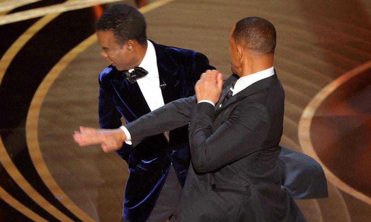 27. März. Will Smith ohrfeigt Chris Rock auf der Bühne während der 94. Academy Awards in Hollywood, Los Angeles.