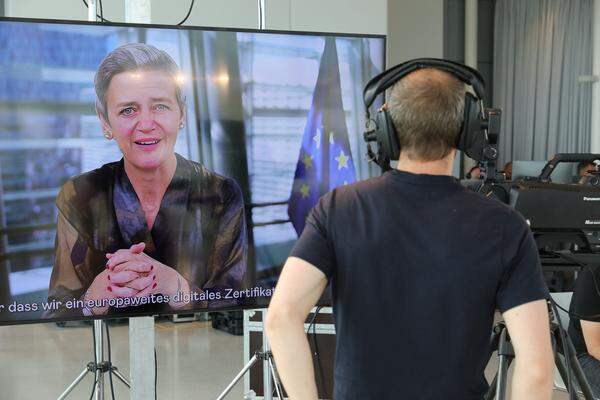 Den Auftakt zum Europa-Kongress machte ein Interview mit der Vizepräsidentin der EU-Kommission, Margrethe Vestager, das Wolfgang Böhm, Europa-Ressortleiter der "Presse", und "Presse"-Chefredakteur Rainer Nowak geführt hatten.