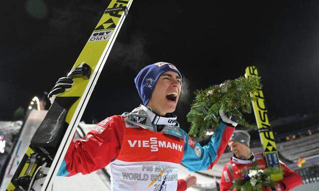 Stefan Kraft jubelt, der Skispringer gewann in Lahti zweimal WM-Gold.