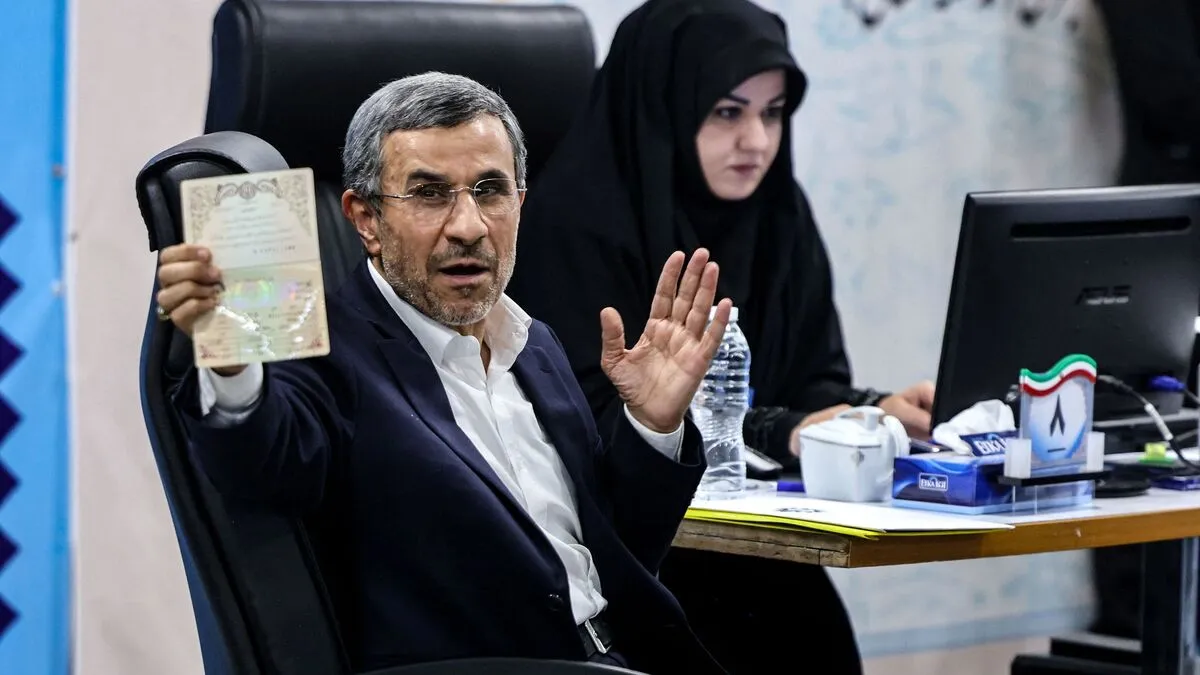 USA-wollten-Holocaust-Leugner-Ahmadinejad-an-die-Spitze-von-Irans-Regime-installieren-premium-