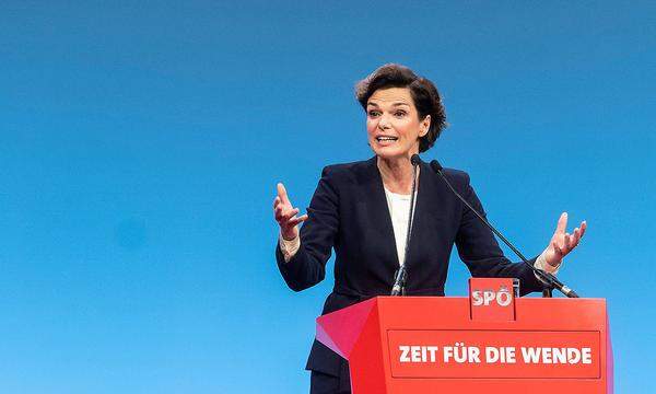 &quot;Es kann nicht sein, dass Österreich das Land ist, das 90.000 Asylanträge hat, und Ungarn hat 50. Das zeigt, dass das Asylsystem in Europa gescheitert ist&quot;, verkündete SPÖ-Chefin Rendi-Wagner am Wochenende.