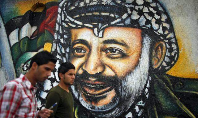 Arafats Leichnam wird Giftspuren