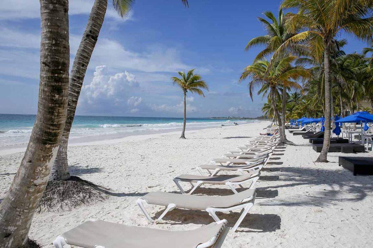 Schon mehrmals wurde dieser Strand, der zu den schönsten Kubas gehört, ausgezeichnet. Wenig starke Wellen und ein weißer Sandstrand laden hier zum Plantschen ein.