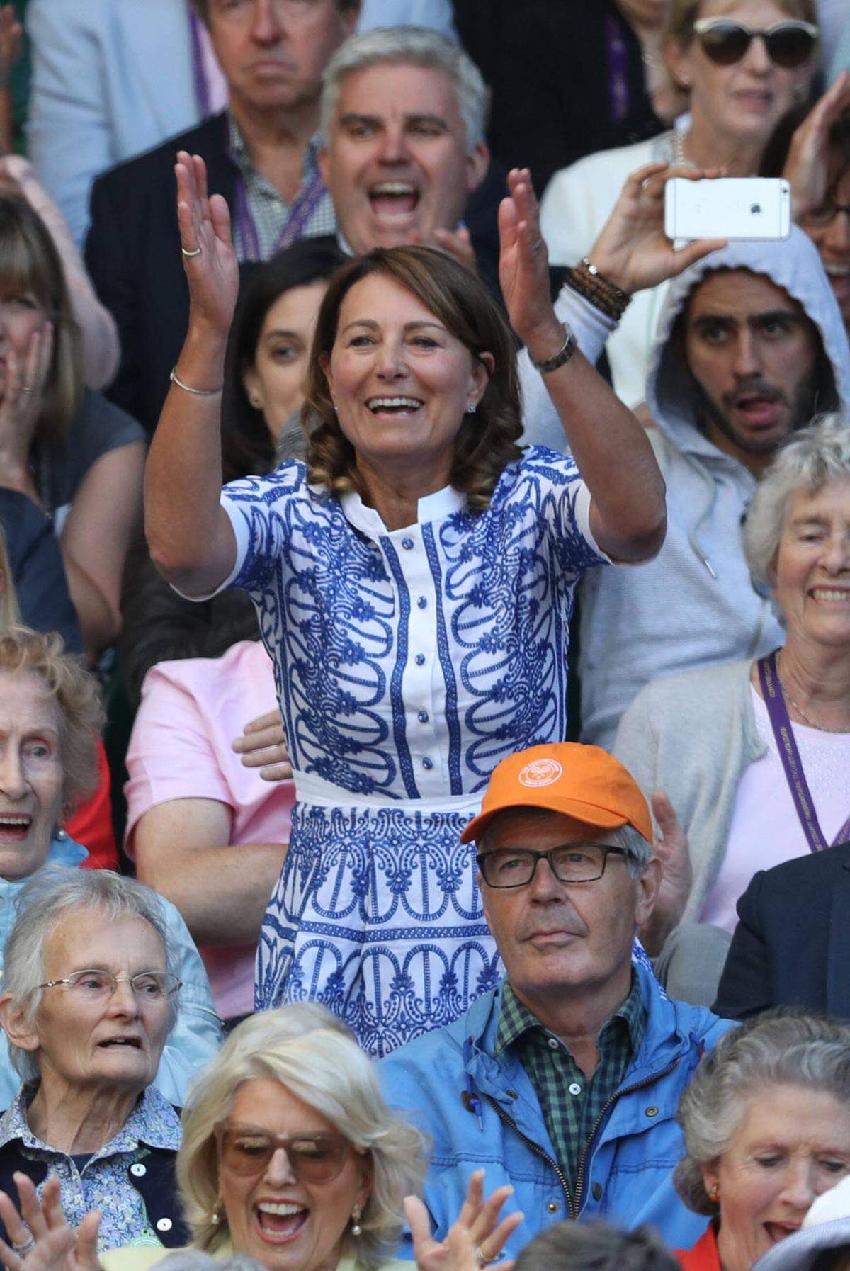 Ein richtiger Tennisfan ist auch Mutter Carole Middleton.