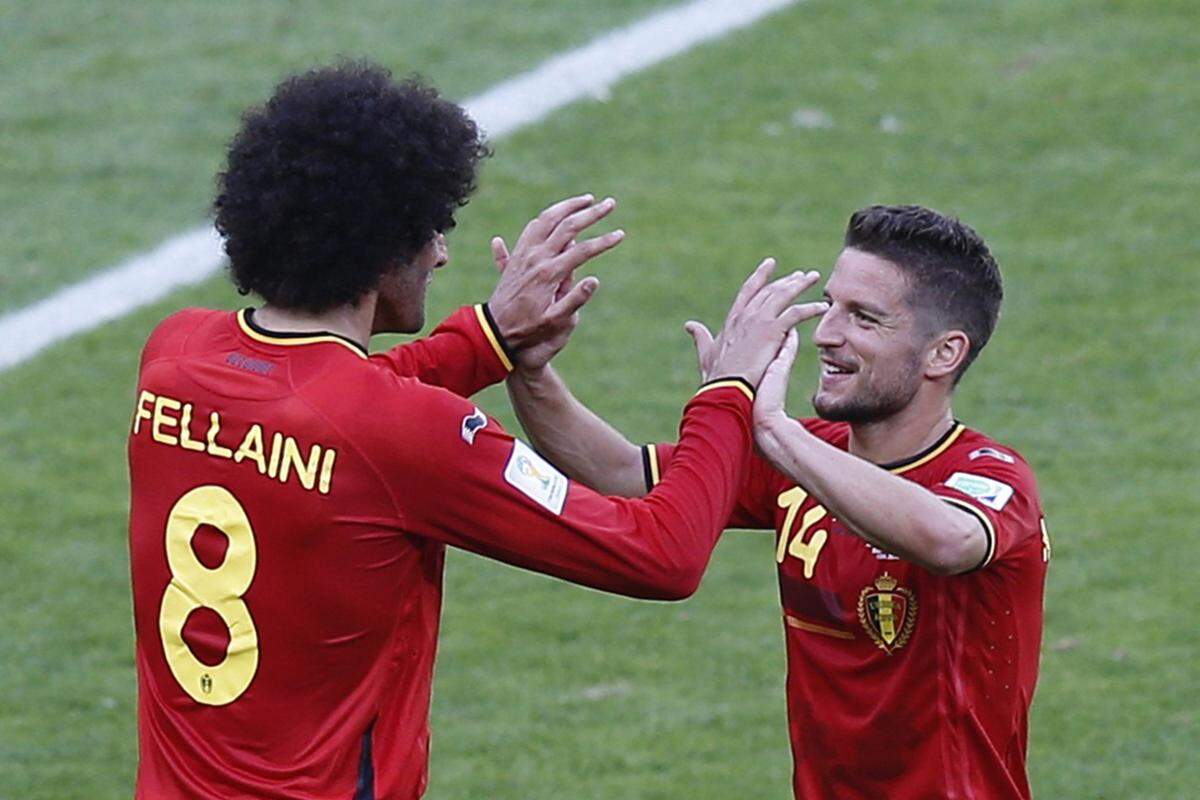 Zwei Joker, zwei Tore. Geheimfavorit Belgien müht sich lange gegen Algerien, ehe die eingewechselten Fellaini und Mertens den 2:1-Sieg fixieren.