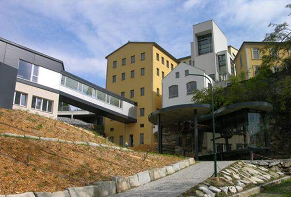 Der historische Markt Haslach an der Mühl, im Dreiländereck Österreich-Deutschland- Tschechien gelegen, ist als Zentrum der Mühlviertler Leinenweberei bekannt.