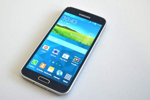 Samsung hat dem S5 zwei äußerst praktische Funktionen verpasst, die das Gerät vor neugierigen Mitbenutzern schützen.