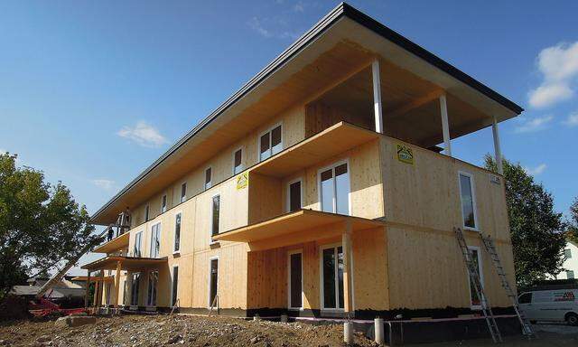 Ein Haus aus Brettsperrholz in der Weststeiermark: aus ökologischer Sicht durchaus sinnvoll, schließlich wächst der Rohstoff nach.