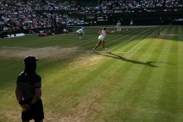 In Wimbledon setzt man auch 2027 auf das Motto „Quiet please“. 
