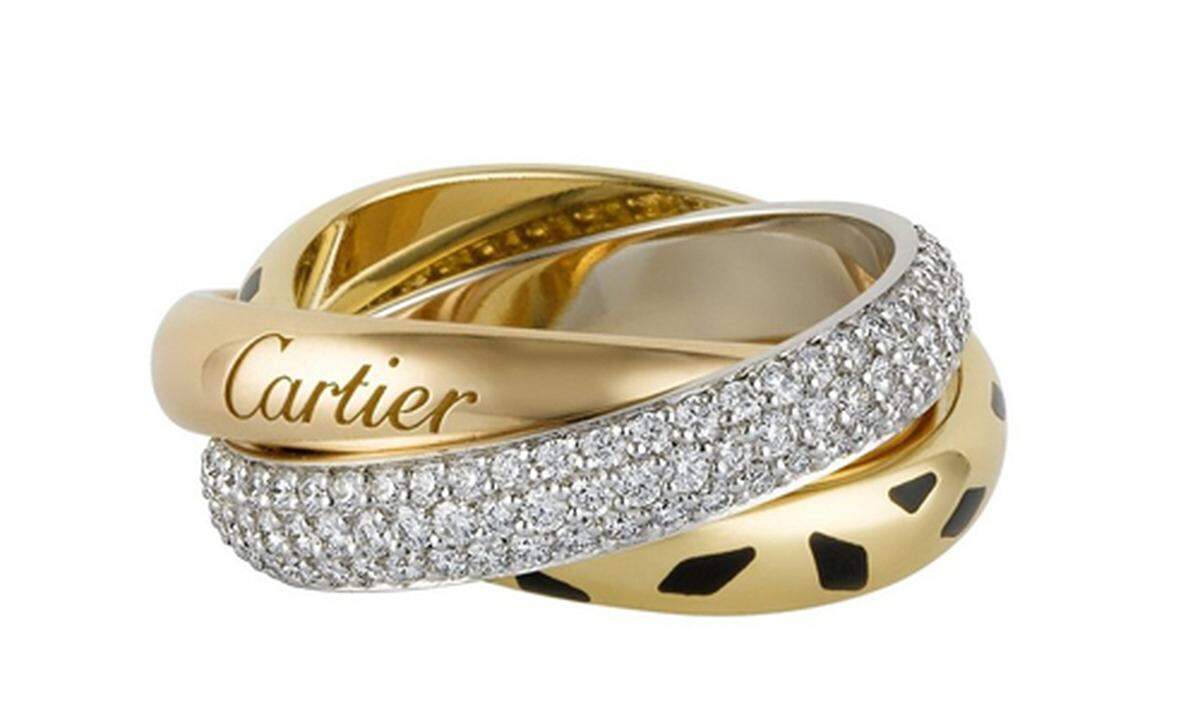 Der Ring. Der klassische Trinity Ring von Cartier ist schon ab 700 Euro zu haben. Er fällt auf, wenn erwünscht und hält sich bedeckt, wenn notwendig. Diese Wandlunsgfähigkeit verdient absolute Aufmerksamkeit.