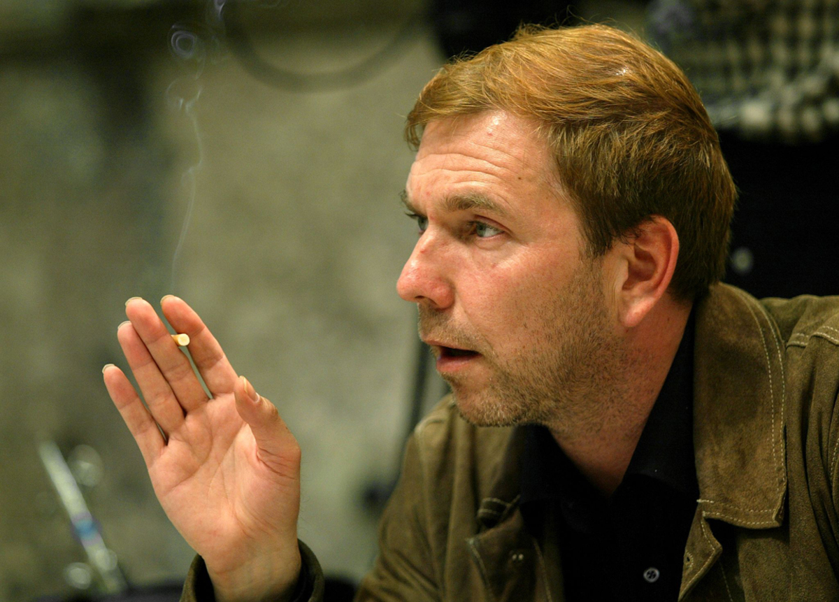 René Pollesch bringt ganze sechs neue Stücke auf die deutschsprachigen Bühnen. "Neues vom Dauerzustand" wird mit Sophie Rois und einem reinen Frauenensemble am 6. September im Hamburger Schauspielhaus zu sehen sein. Am 15. September zeigt er an der Berliner Volksbühne seine Nacherzählung von Molières "Don Juan" mit Martin Wuttke in der Titelrolle.