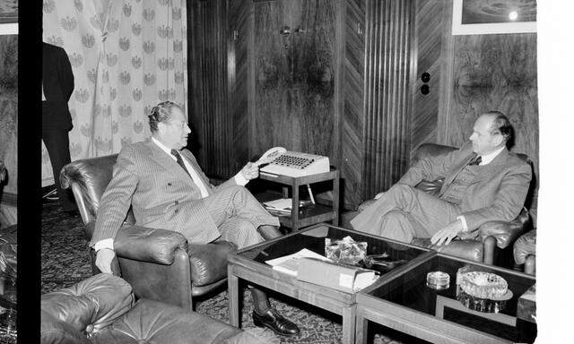 Bruno Kreisky und Friedrich Peter (r.) hatten ein gutes persönliches Verhältnis. Foto von 1975.