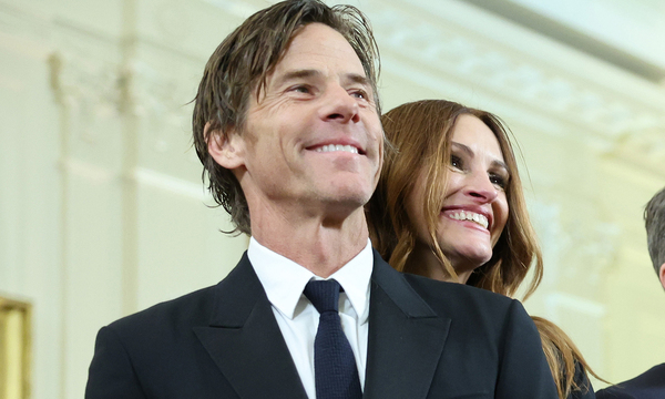 Schauspielerin Julia Roberts und ihr Ehemann, der Kameramann Daniel Moder, 2022 bei einem Empfang im Weißen Haus.