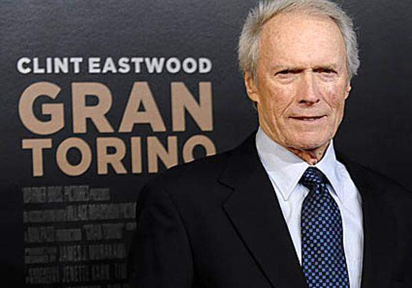 Sechs Filme brachte Eastwood in den letzten sechs Jahren auf die Leinwand, darunter das Polit-Drama "Invictus - Unbezwungen", über Nelson Mandelas Kampf gegen die Apartheid. In der preisgekrönten Produktion "Gran Torino" erzählt er die Geschichte eines sturen Kriegsveteranen, den er selbst spielt.