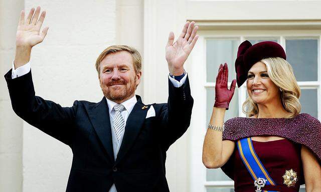 König Willem-Alexanders Bart war Thema Nummer eins in den Niederlanden - im Bild am Prinsjesdag mit seiner Gattin Maxima.