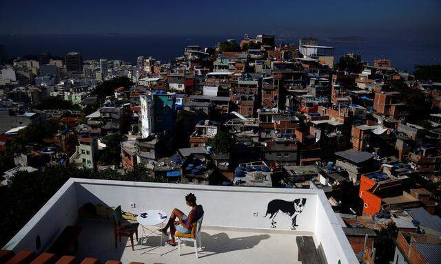 2016 Rio Olympics: A holiday in Rio's favelas 