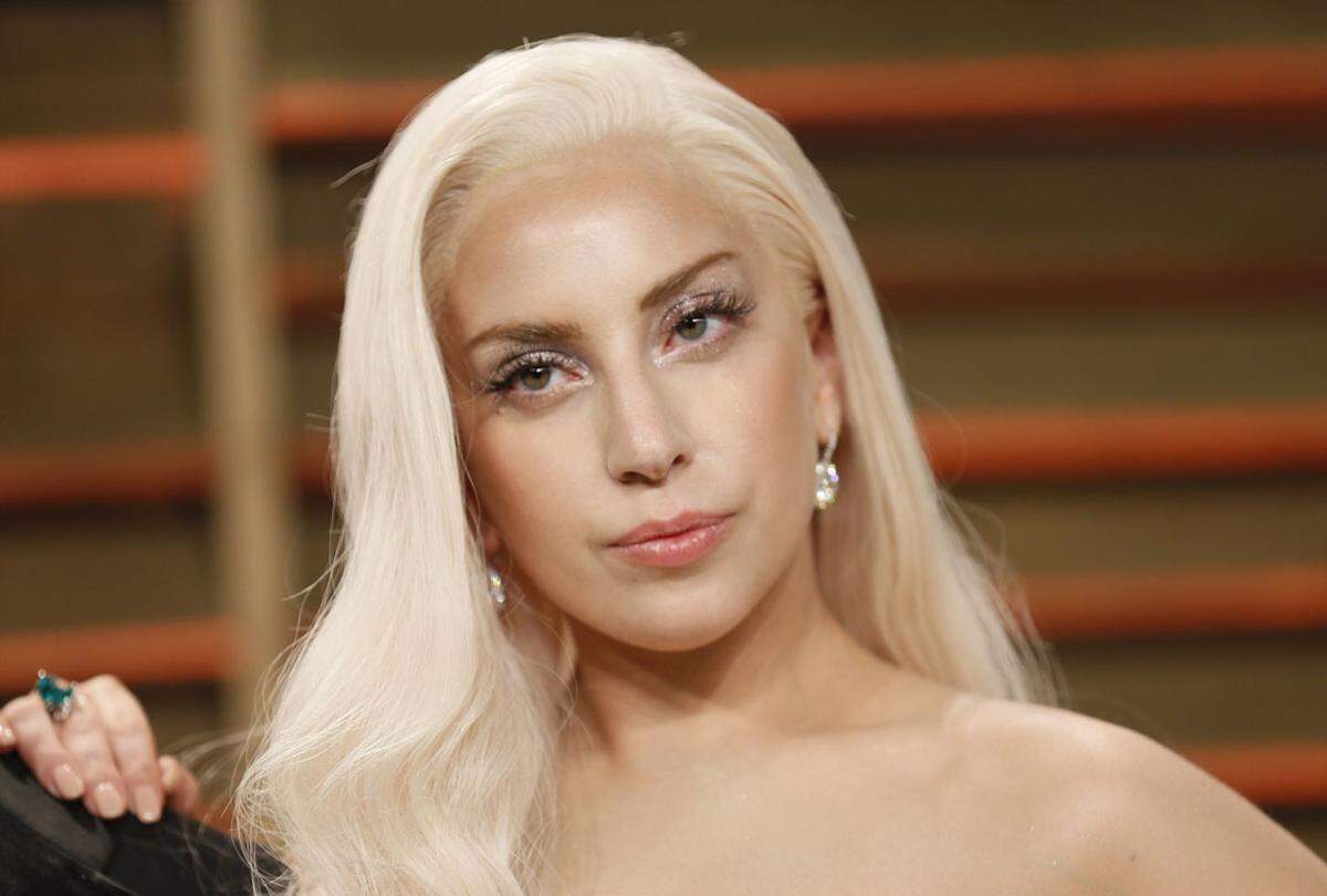 Verändert sah auch das Gesicht von Lady Gaga aus. Ob das nur an dem Make-up lag?