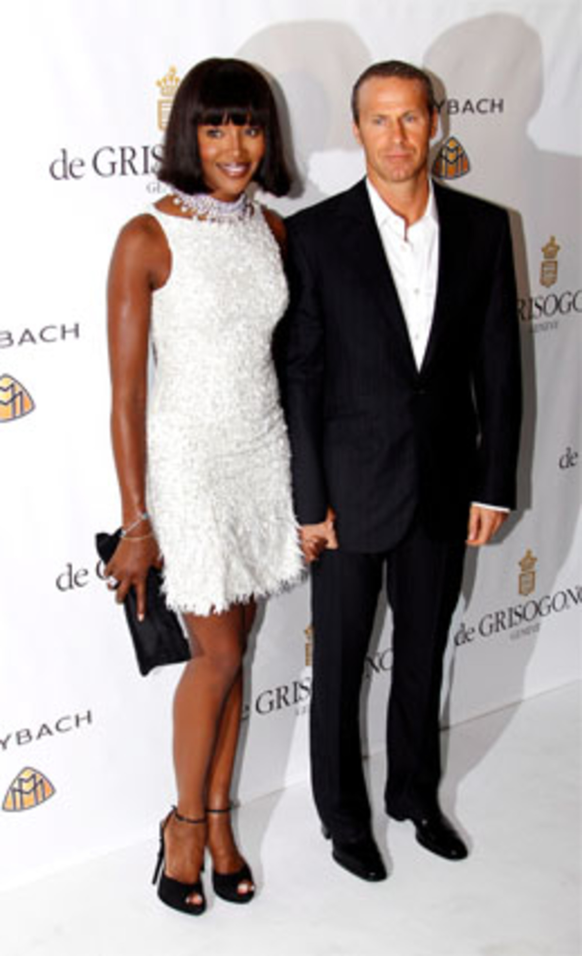 Seit 2008 ist Naomi Campbell allerdings mit dem russischen Milliardär Vladimir Doronin (siehe Bild) liiert. Von Hochzeit und Kindern soll noch nicht die Rede sein, ein rauschendes Geburtstagsfest wird er der 40-Jährigen aber sicher spendieren.