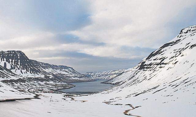 Einsam und archaisch ist das Leben an den Westfjorden.