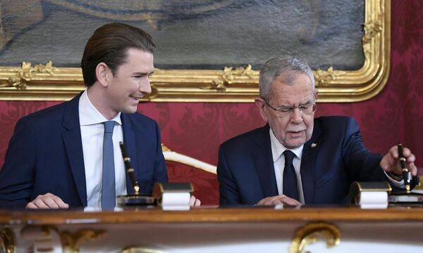 Bundeskanzler Sebastian Kurz und Bundespräsident Alexander Van der Bellen im Rahmen der Angelobung