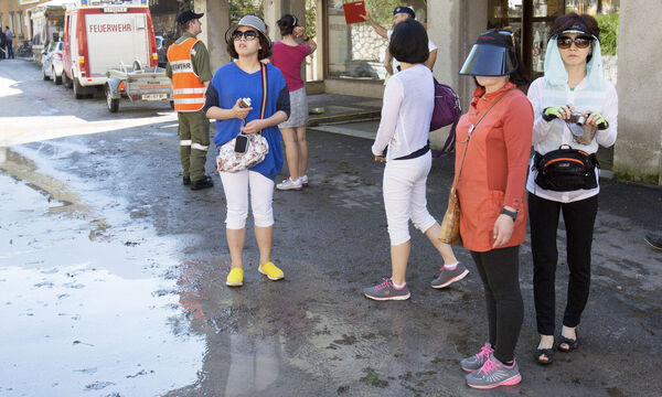 OBEROeSTERREICH: MURE IN HALLSTATT