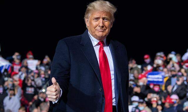 Donald Trump am 13. Oktober auf dem Flugfeld von Johnstown, Pennsylvania bei einem seiner Make-America-Great-Again-Auftritte. 