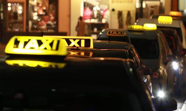 Jeden Tag gibt es eine offizielle Beschwerde gegen Taxi-Fahrer, sagt die Wirtschaftskammer