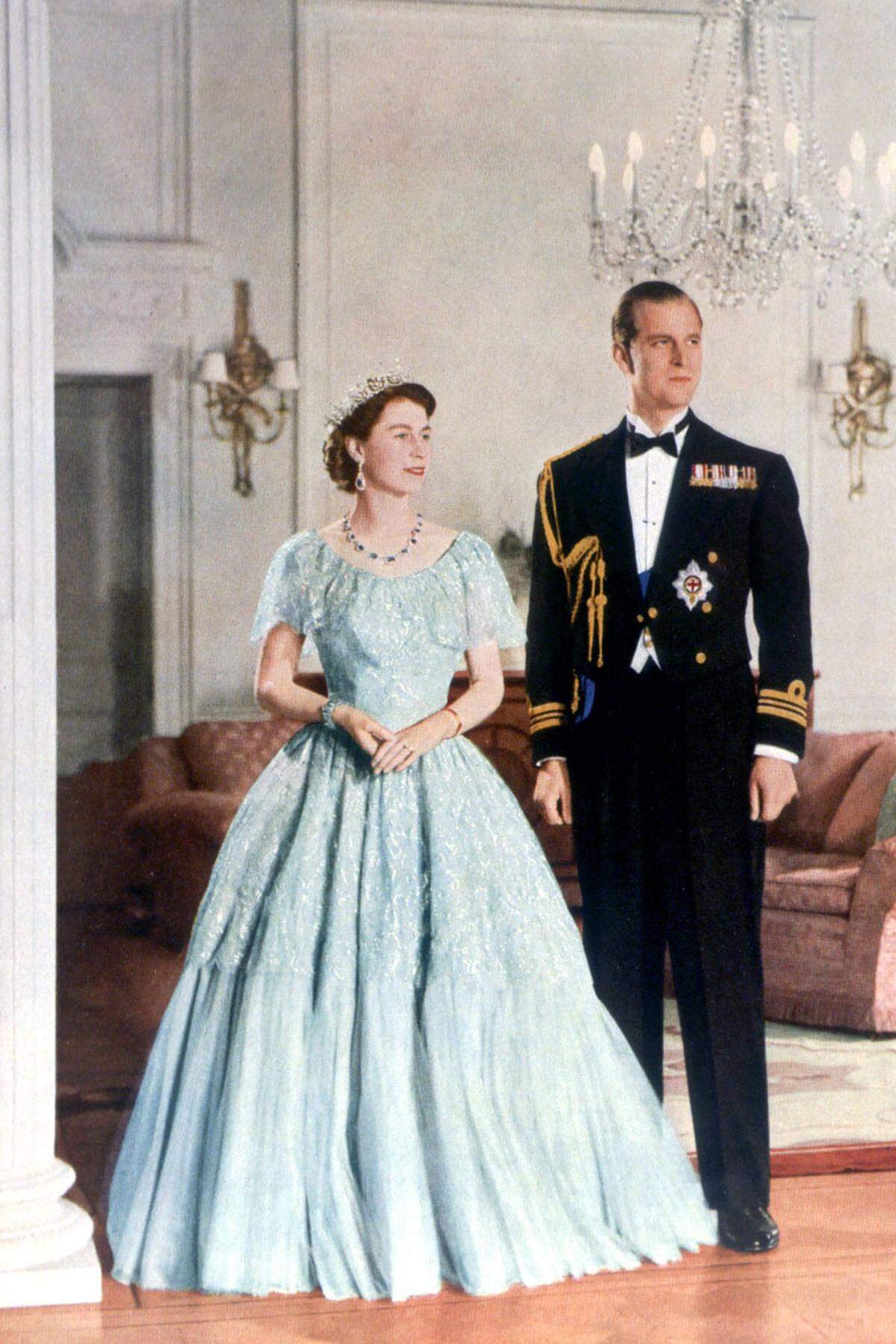 Queen Elizabeth II. und ihr Ehemann Prinz Philip haben am 20. November ihren 66. Hochzeitstag begangen.
